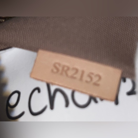 Louis Vuitton Vernis Brea GM Beige Poudre(Gold Beige) - Picture 16 of 17